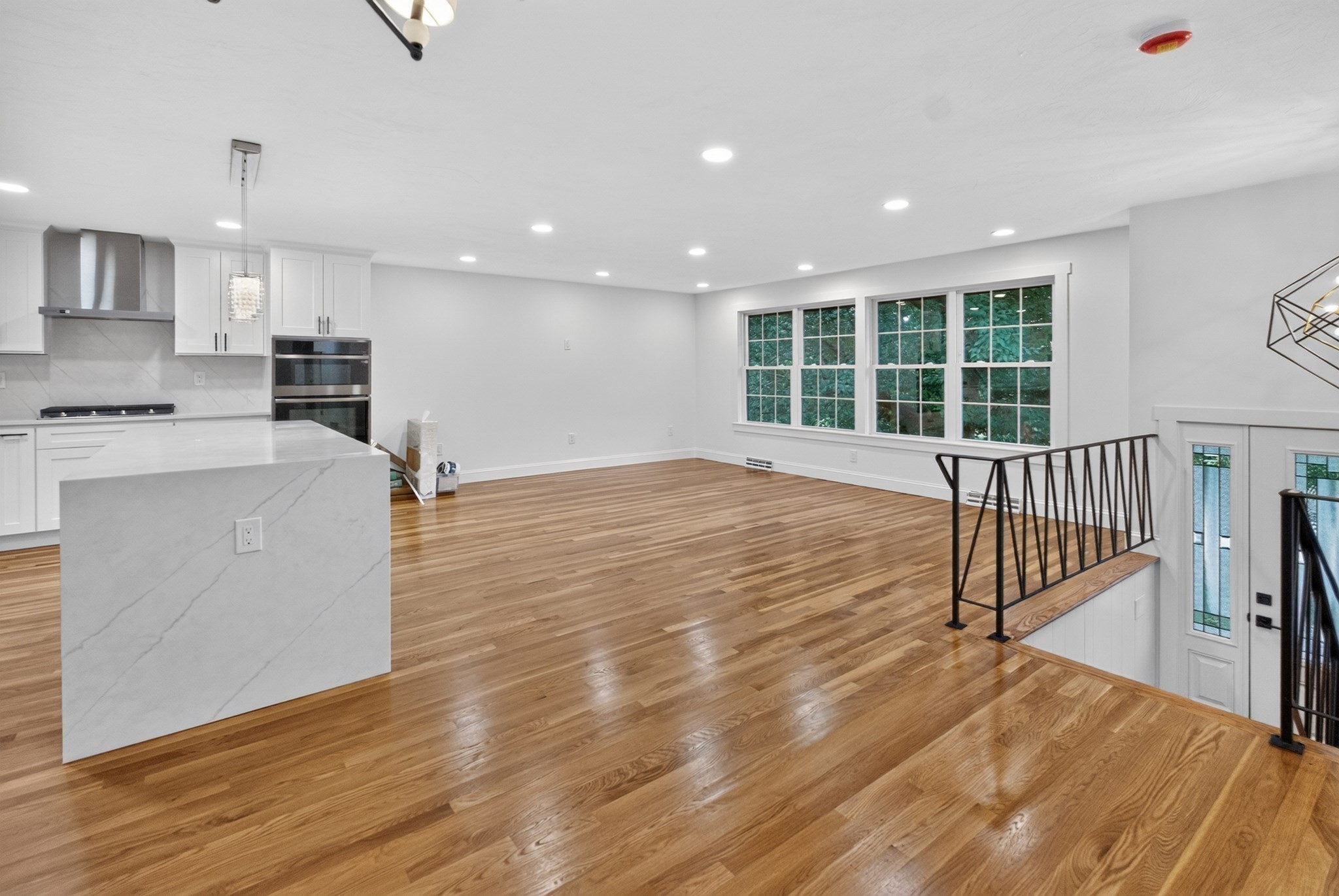 601 Winter St Property Photo 15