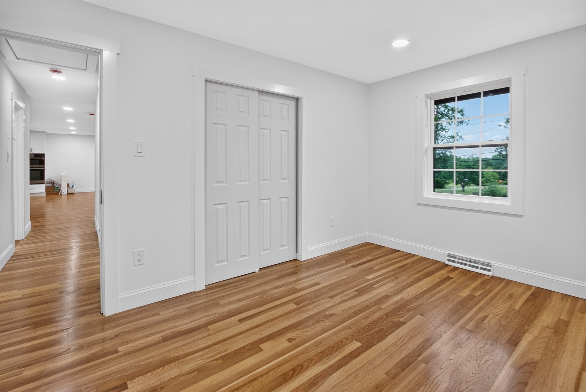 601 Winter St Property Photo 27
