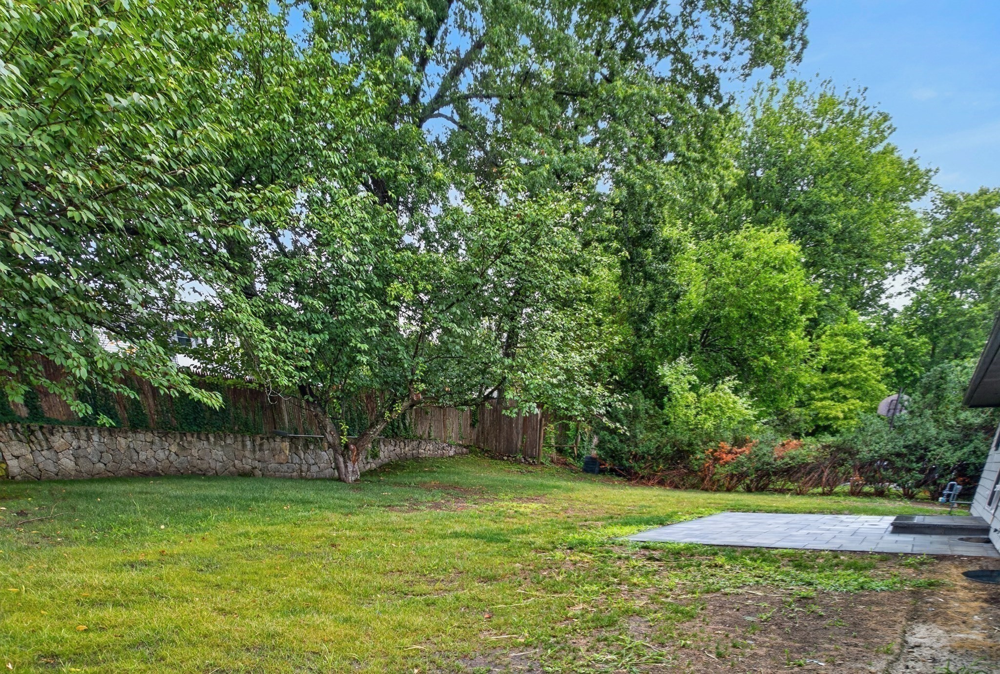 601 Winter St Property Photo 38