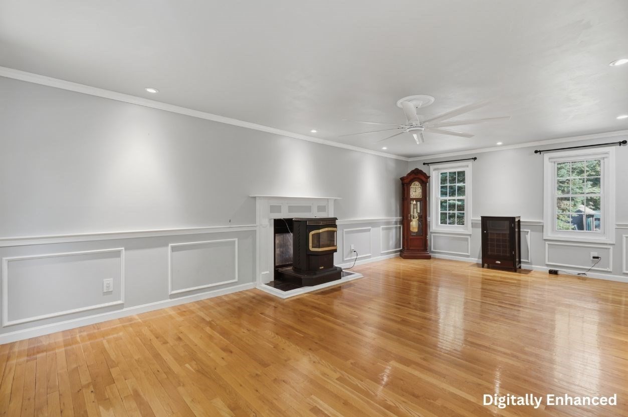 73 West Street Property Photo 7
