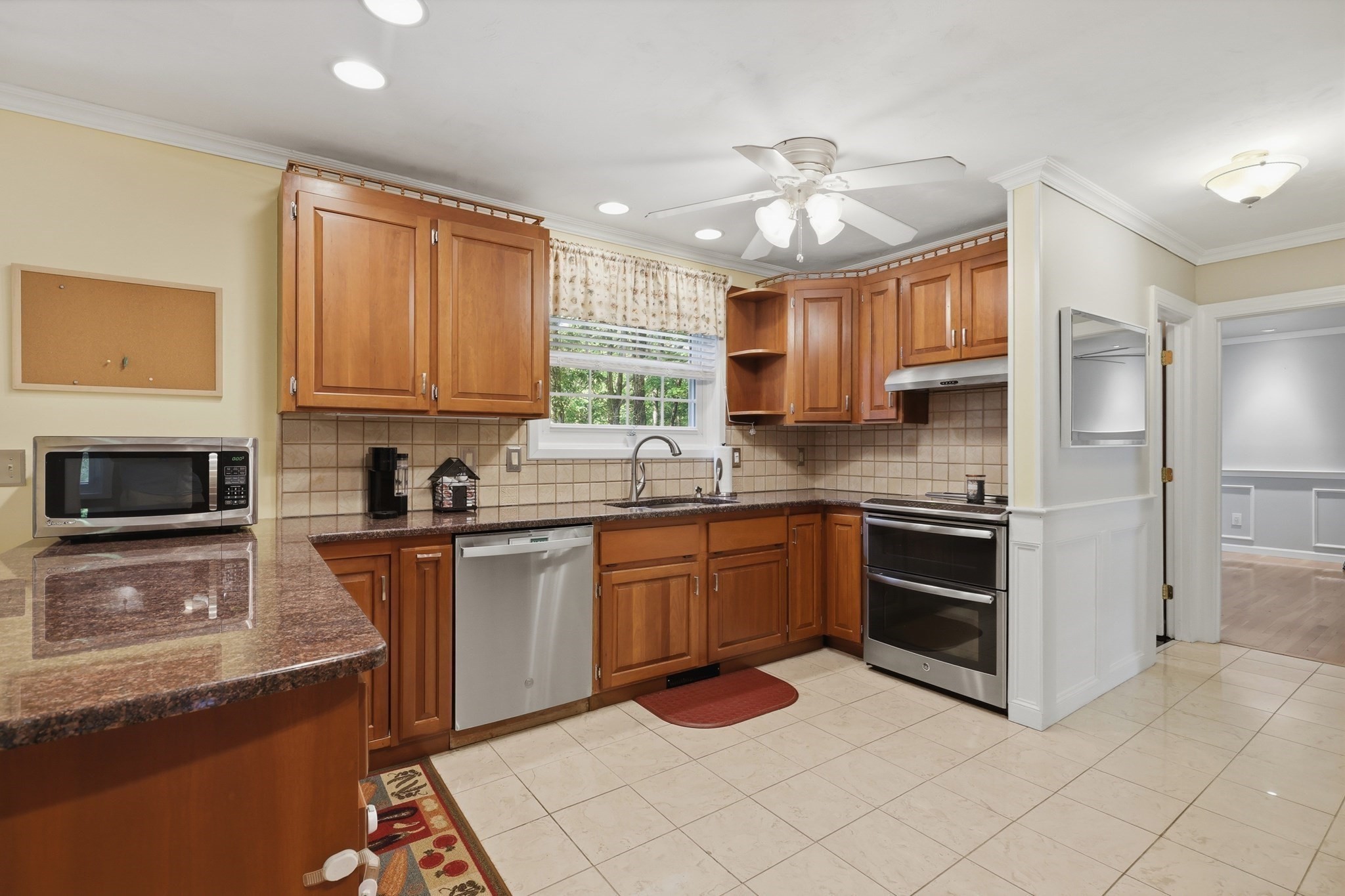 73 West Street Property Photo 11