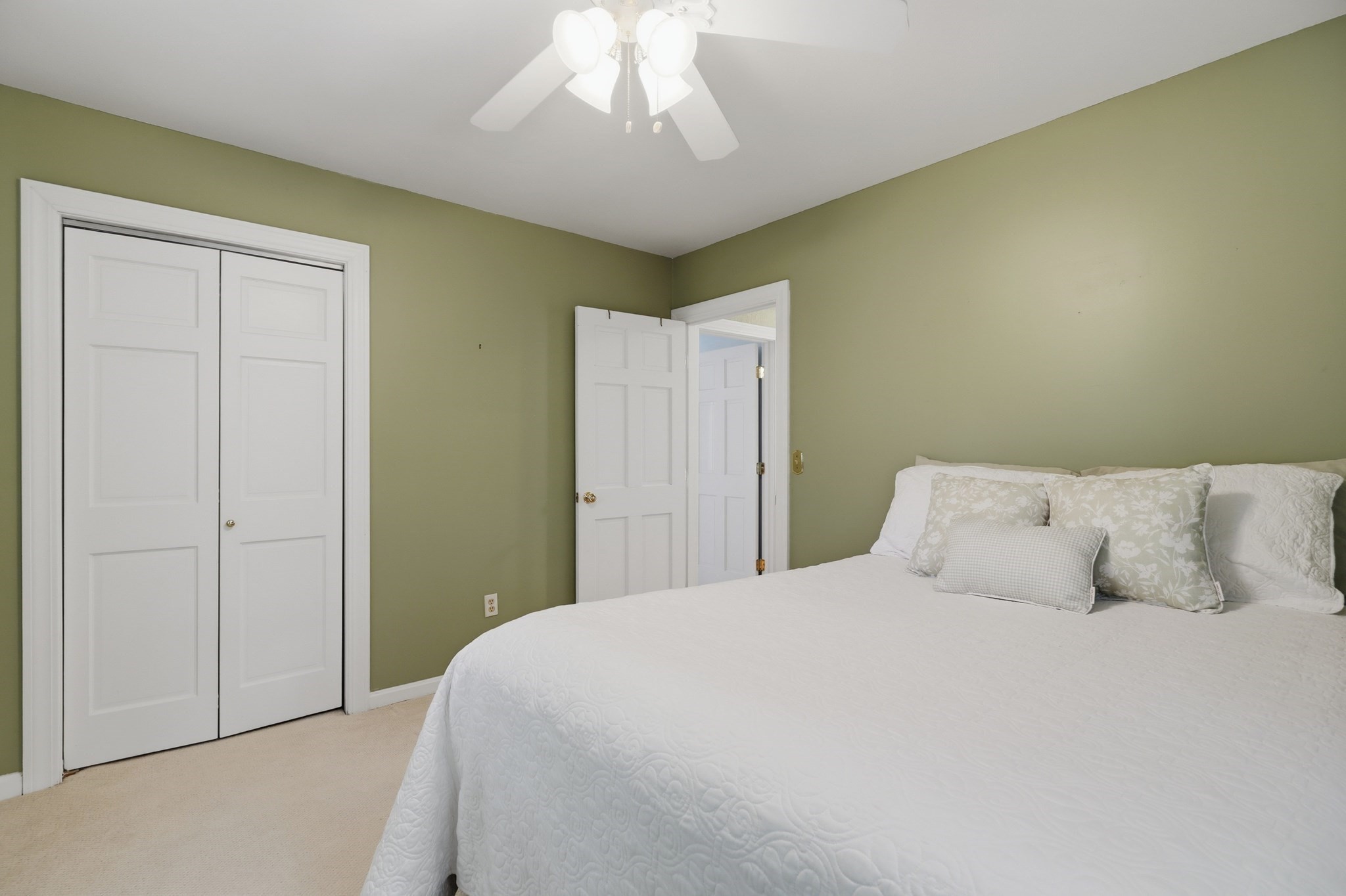 73 West Street Property Photo 25