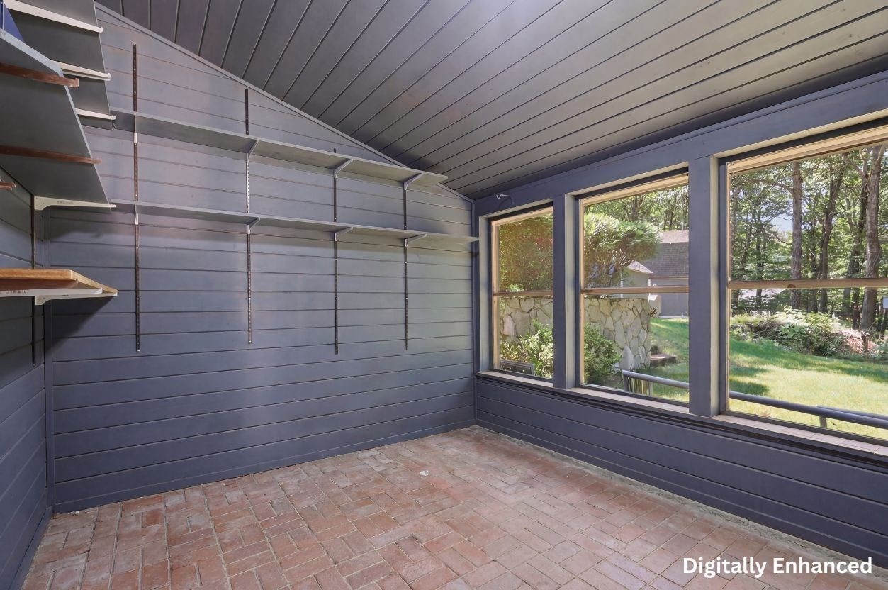 73 West Street Property Photo 35