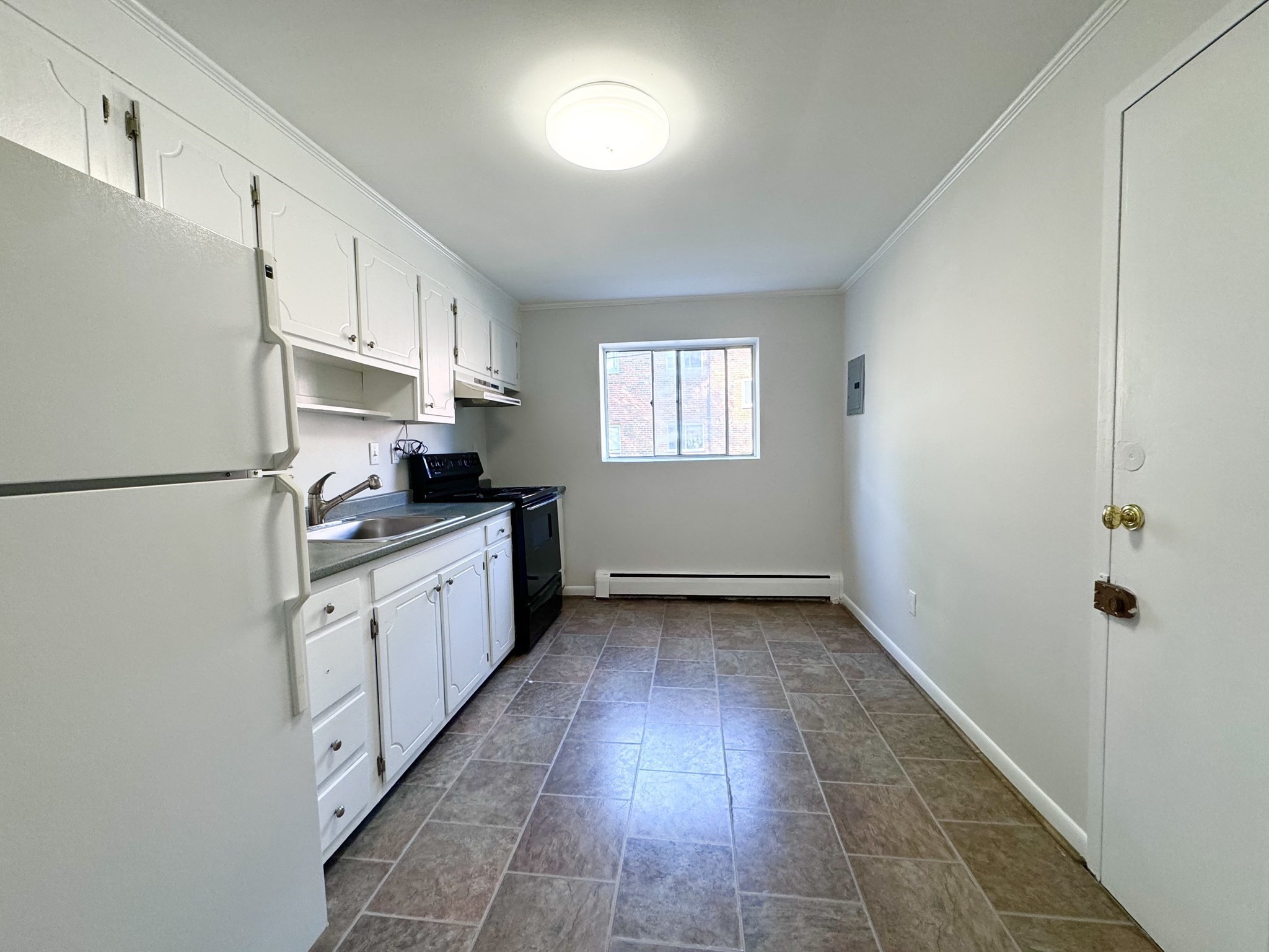 52 Bryon # 3 Property Photo 2
