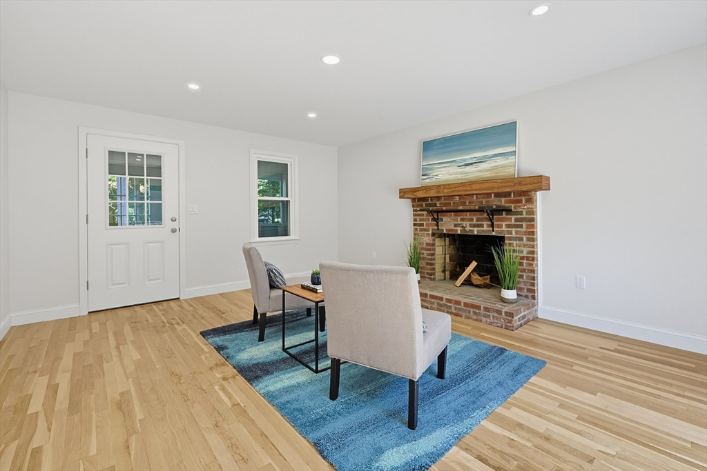8 Cook Rd Property Photo 5