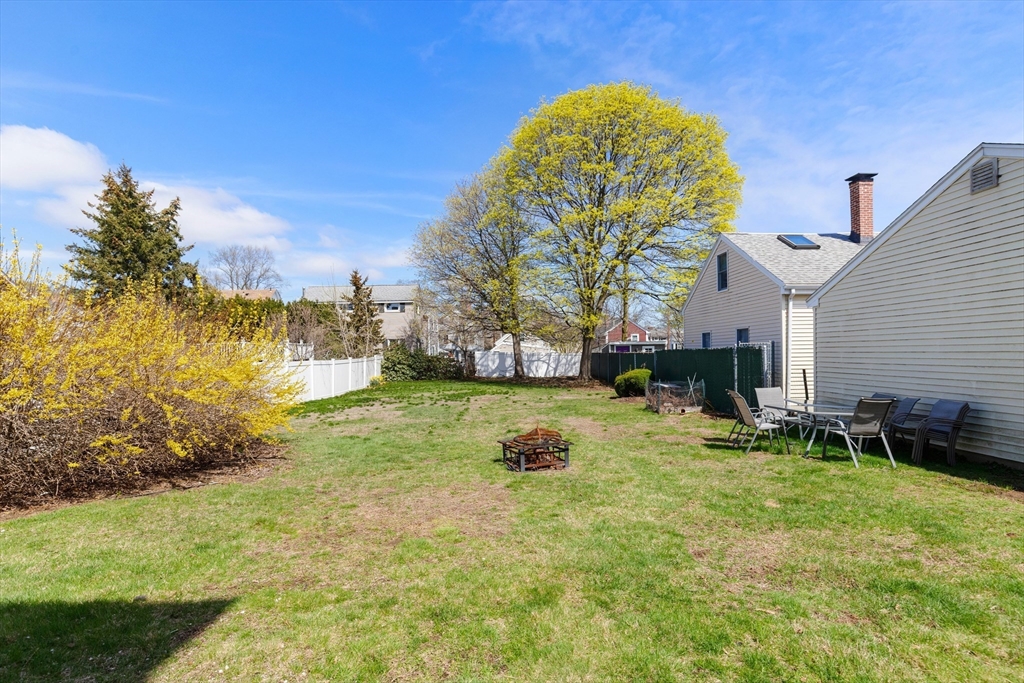 146 North St Property Photo 23