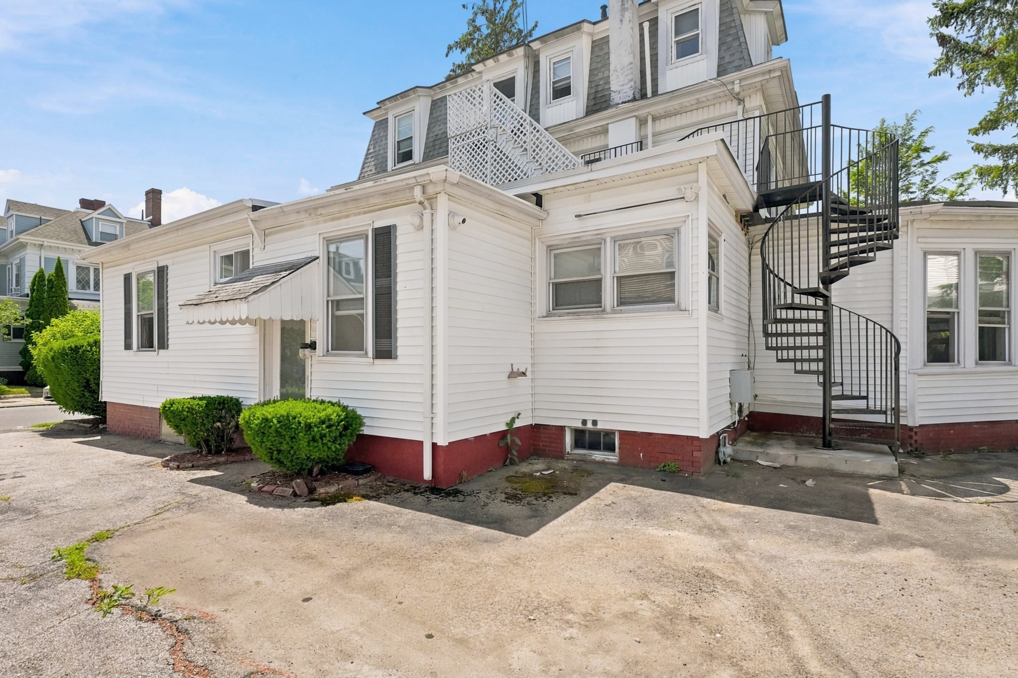 62 Nahant St. Property Photo 6