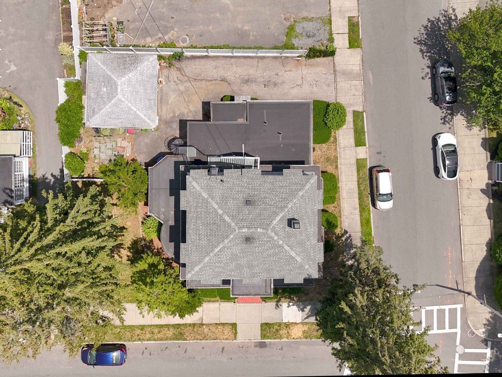 62 Nahant St. Property Photo 9