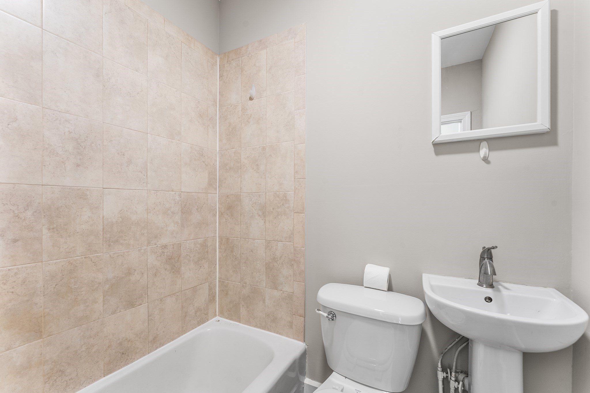 39 Orchard St Property Photo 24