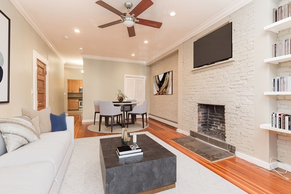 15 Blackwood # 2 Property Photo 1