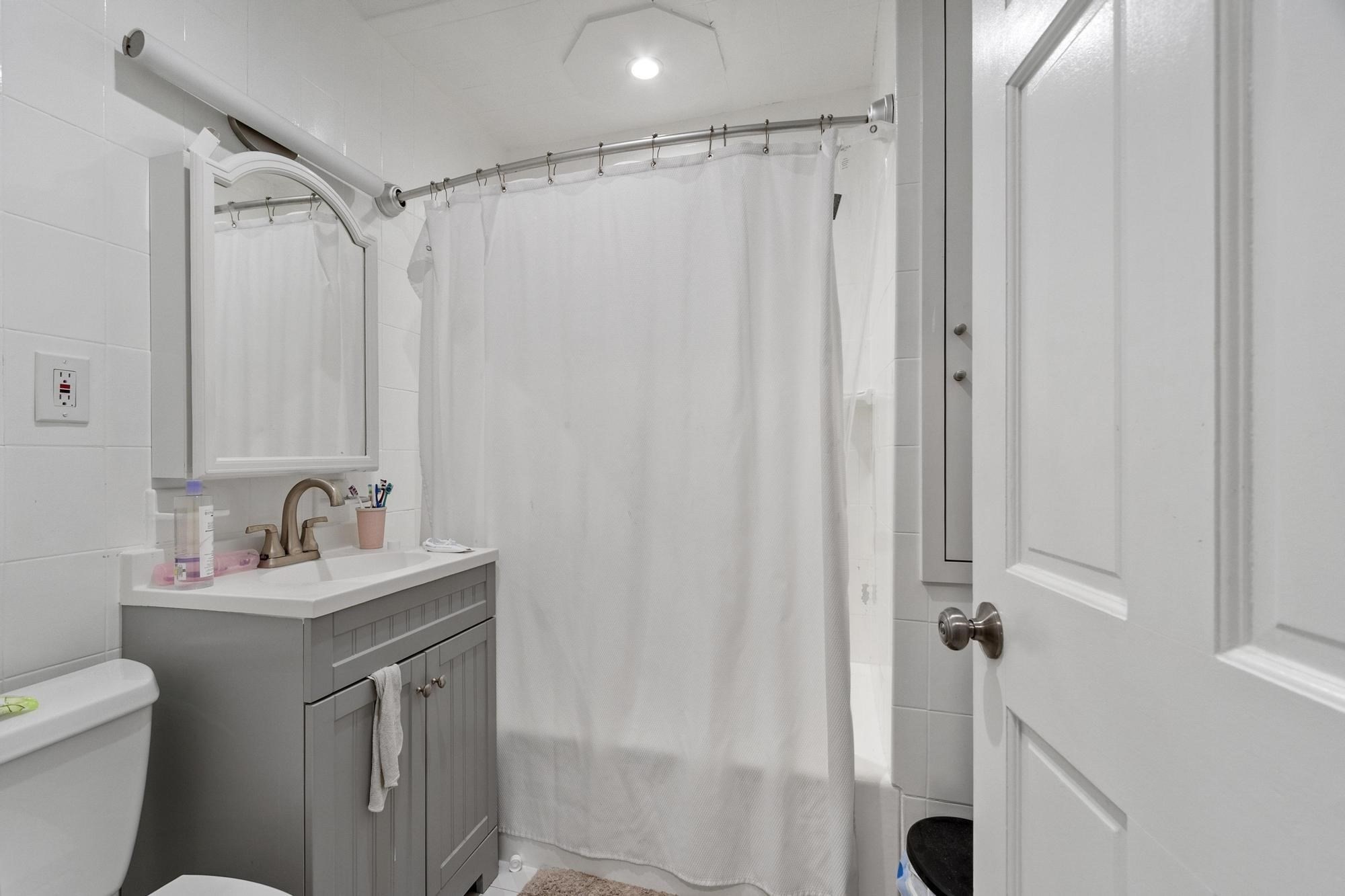 26 Shirley St Property Photo 6