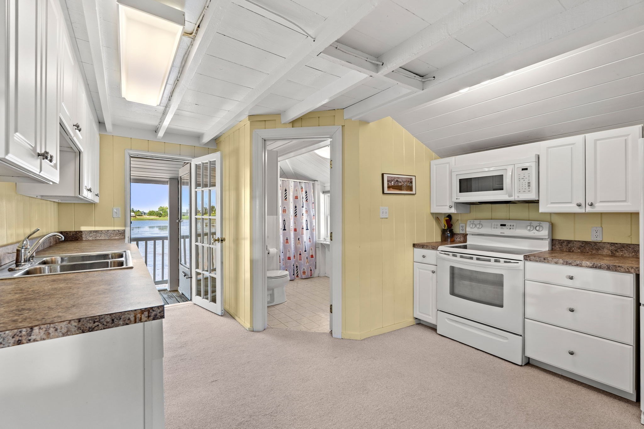 3 36th Street Property Photo 7