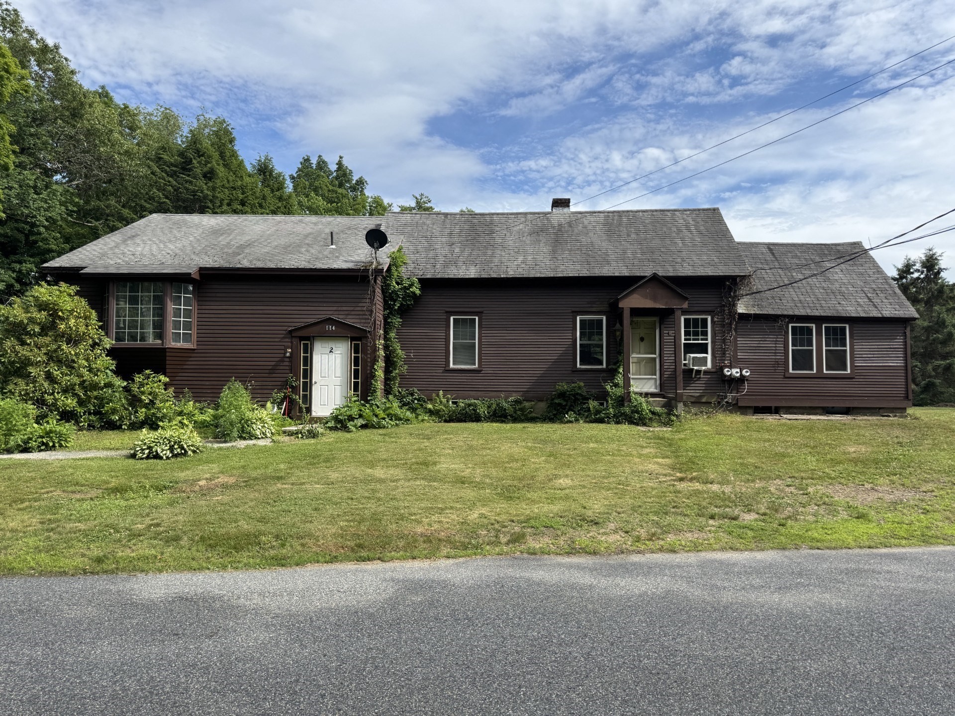 114 Parmenter Rd Property Photo 1
