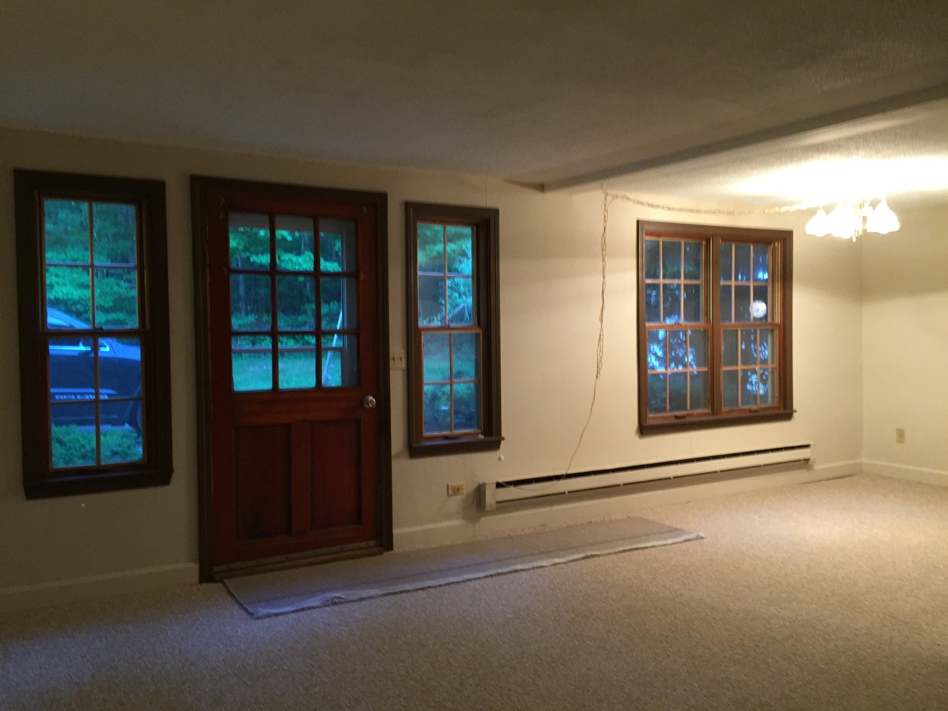 114 Parmenter Rd Property Photo 9
