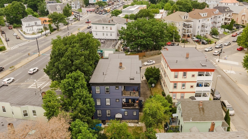 624 Norfolk Street Property Photo 4