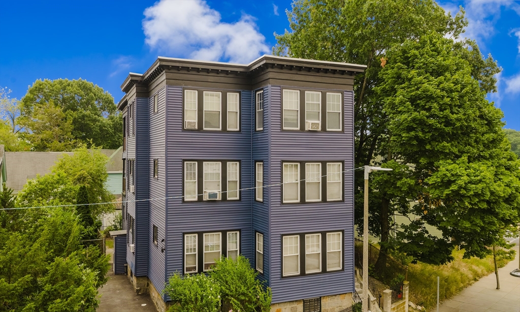 624 Norfolk Street Property Photo 15