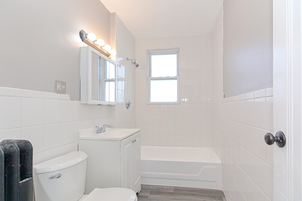 624 Norfolk Street Property Photo 38