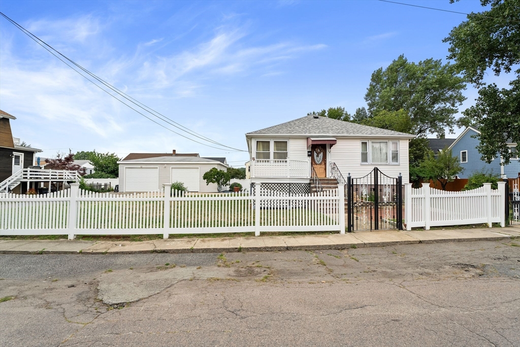 101 Kenberma St Property Photo 1