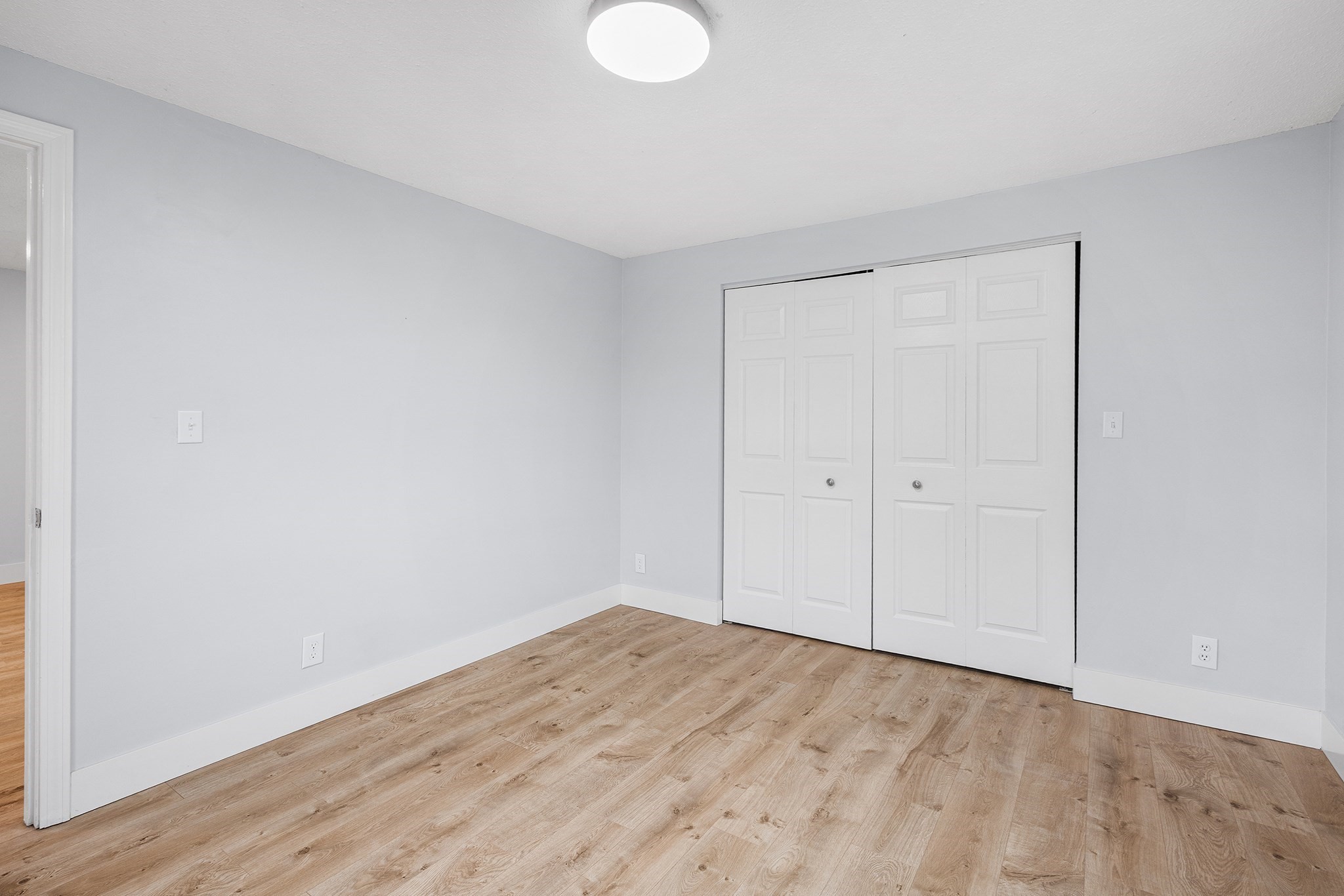 28 Margin St # A Property Photo 17