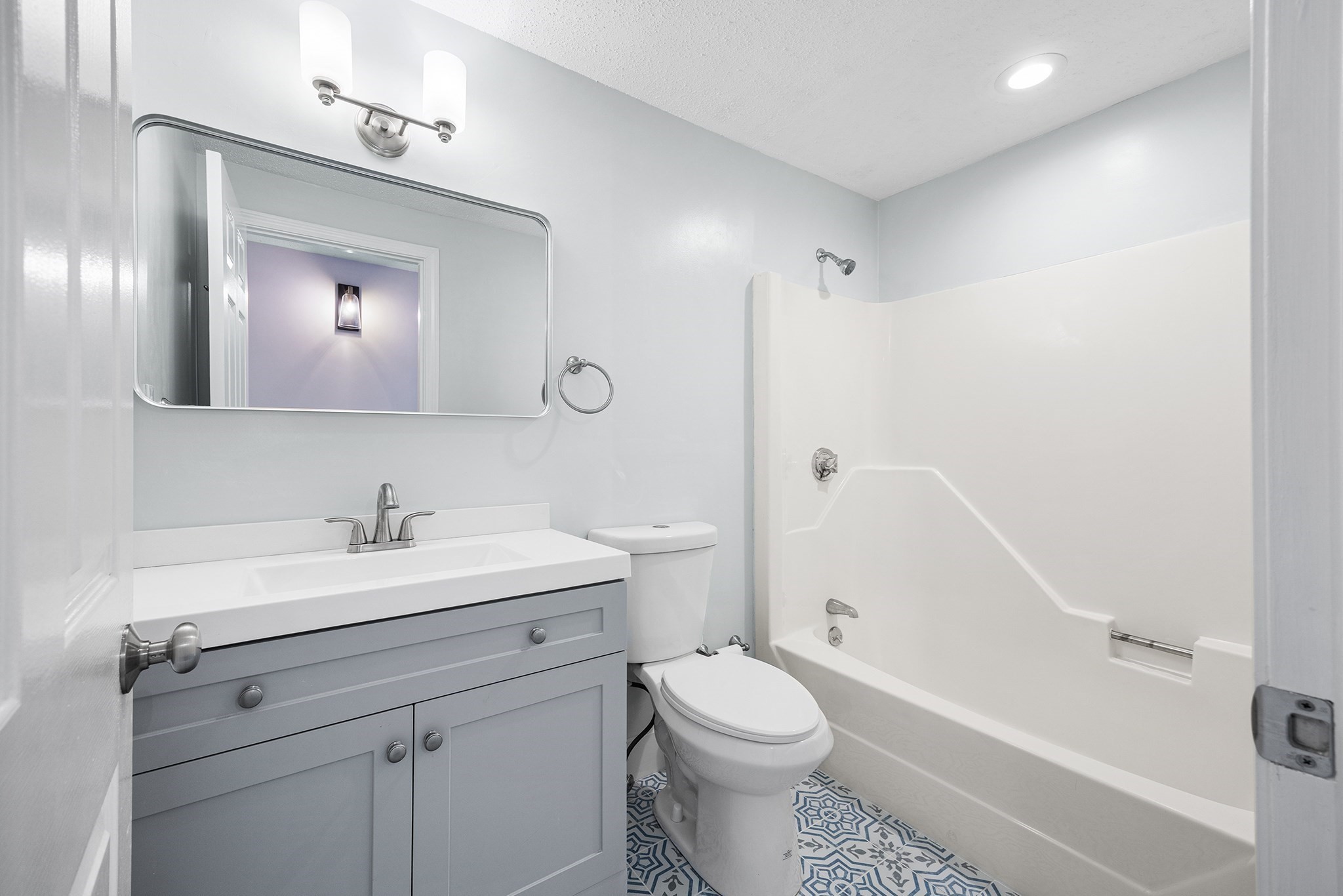 28 Margin St # A Property Photo 19