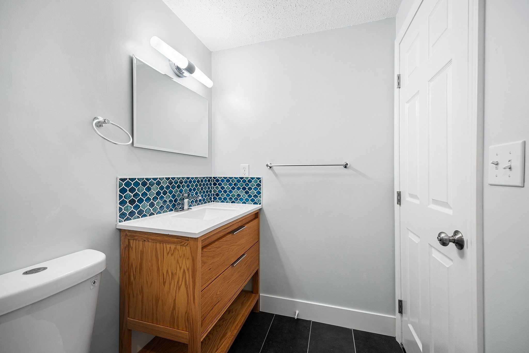 28 Margin St # A Property Photo 27