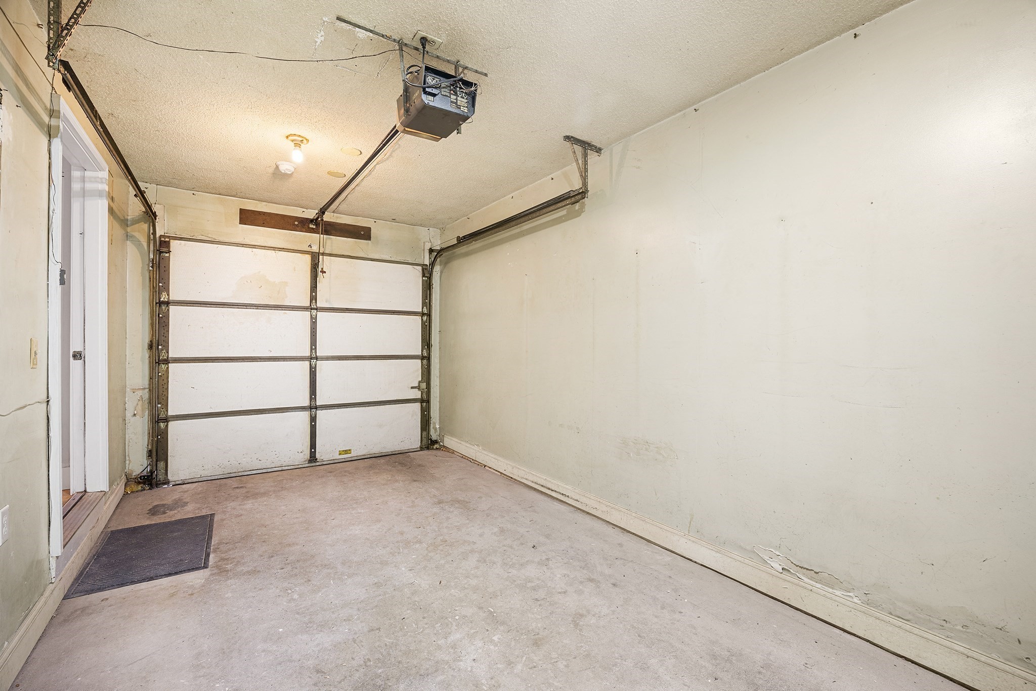 28 Margin St # A Property Photo 28