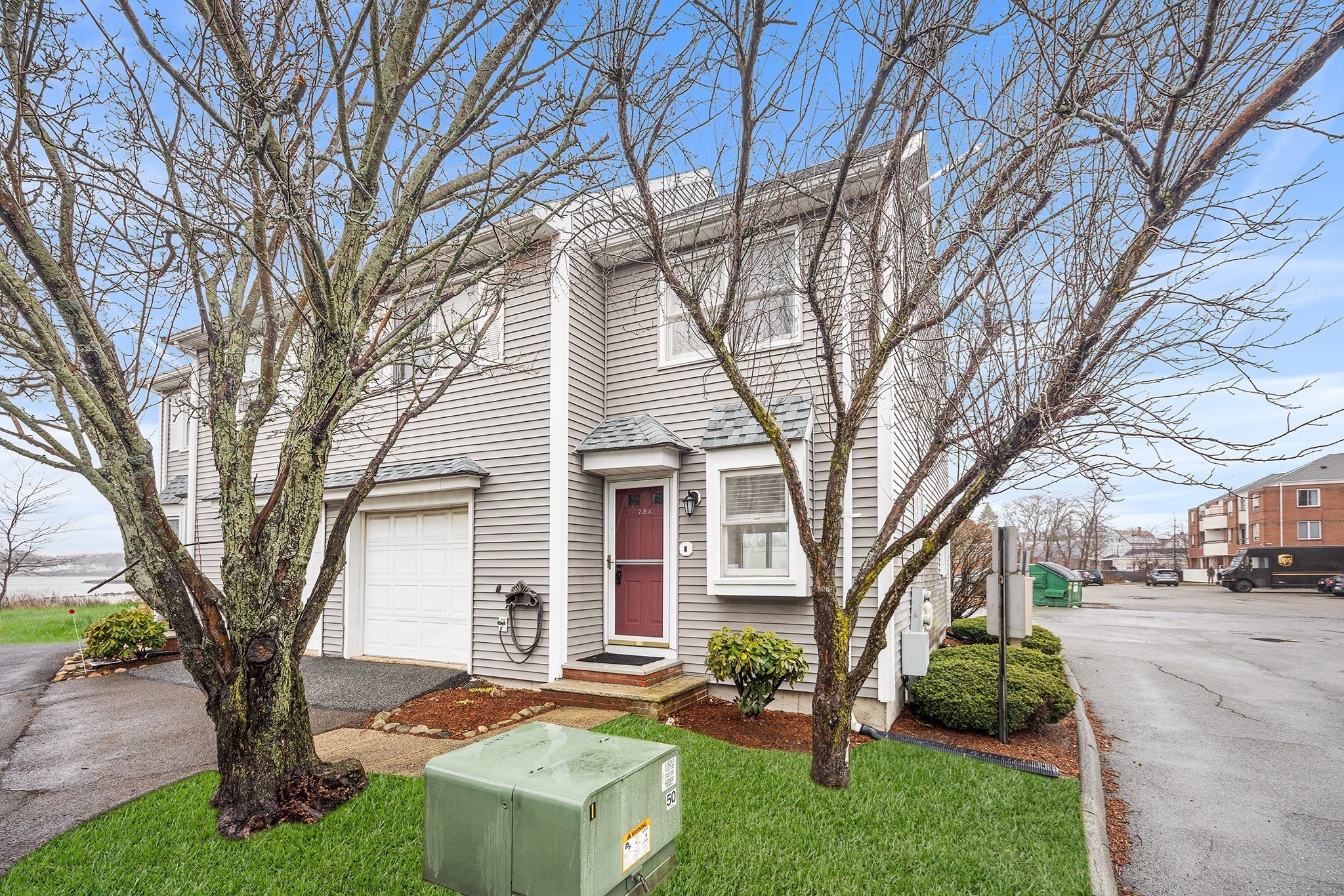 28 Margin St # A Property Photo 33