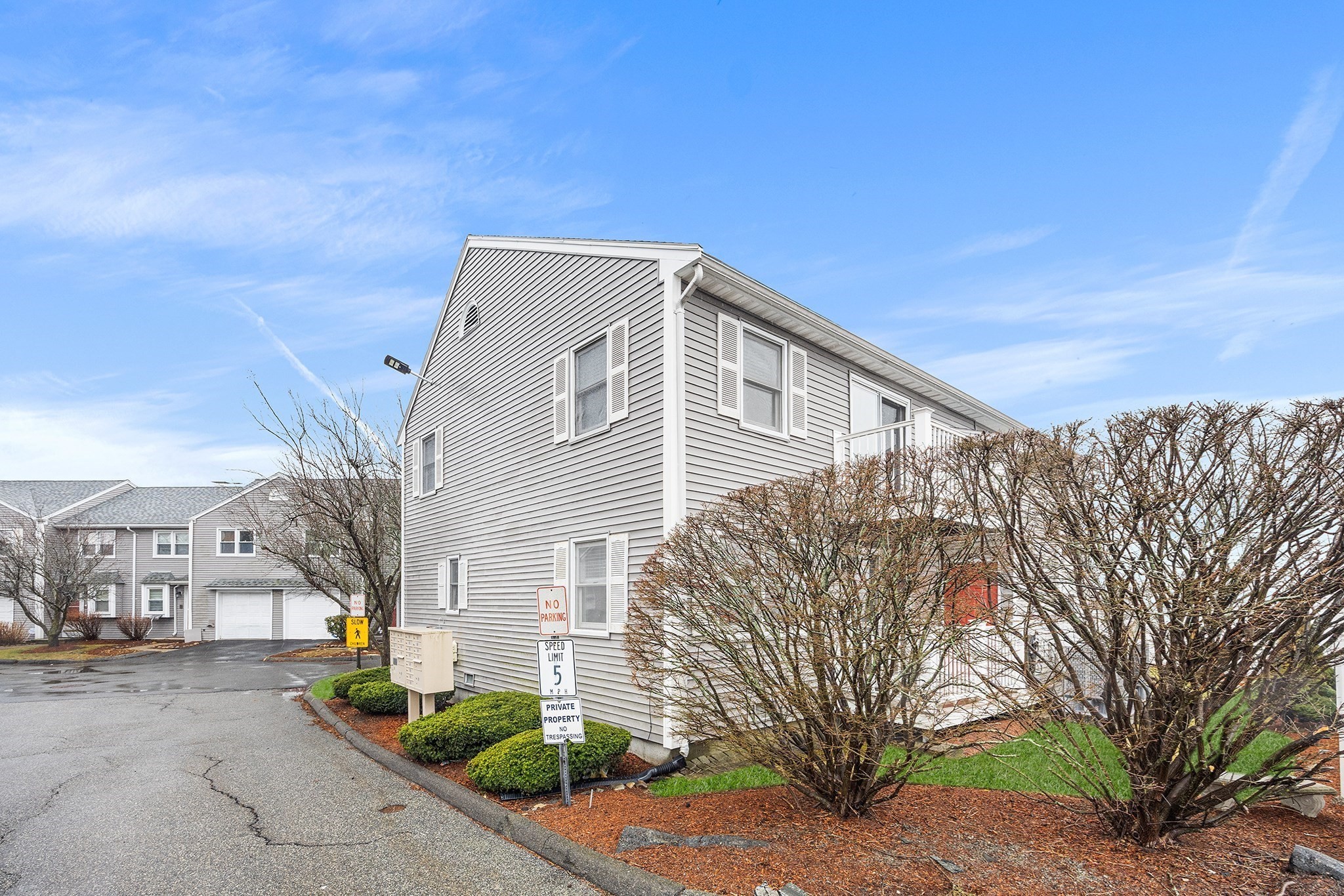28 Margin St # A Property Photo 34