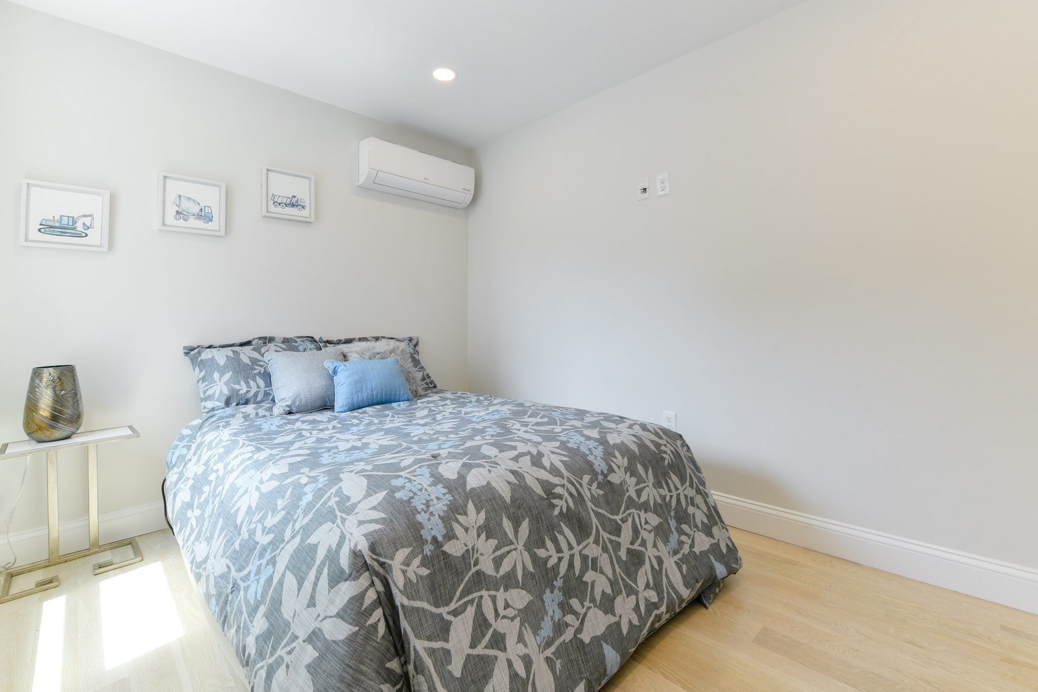 34r Underhill St # 3 Property Photo 10