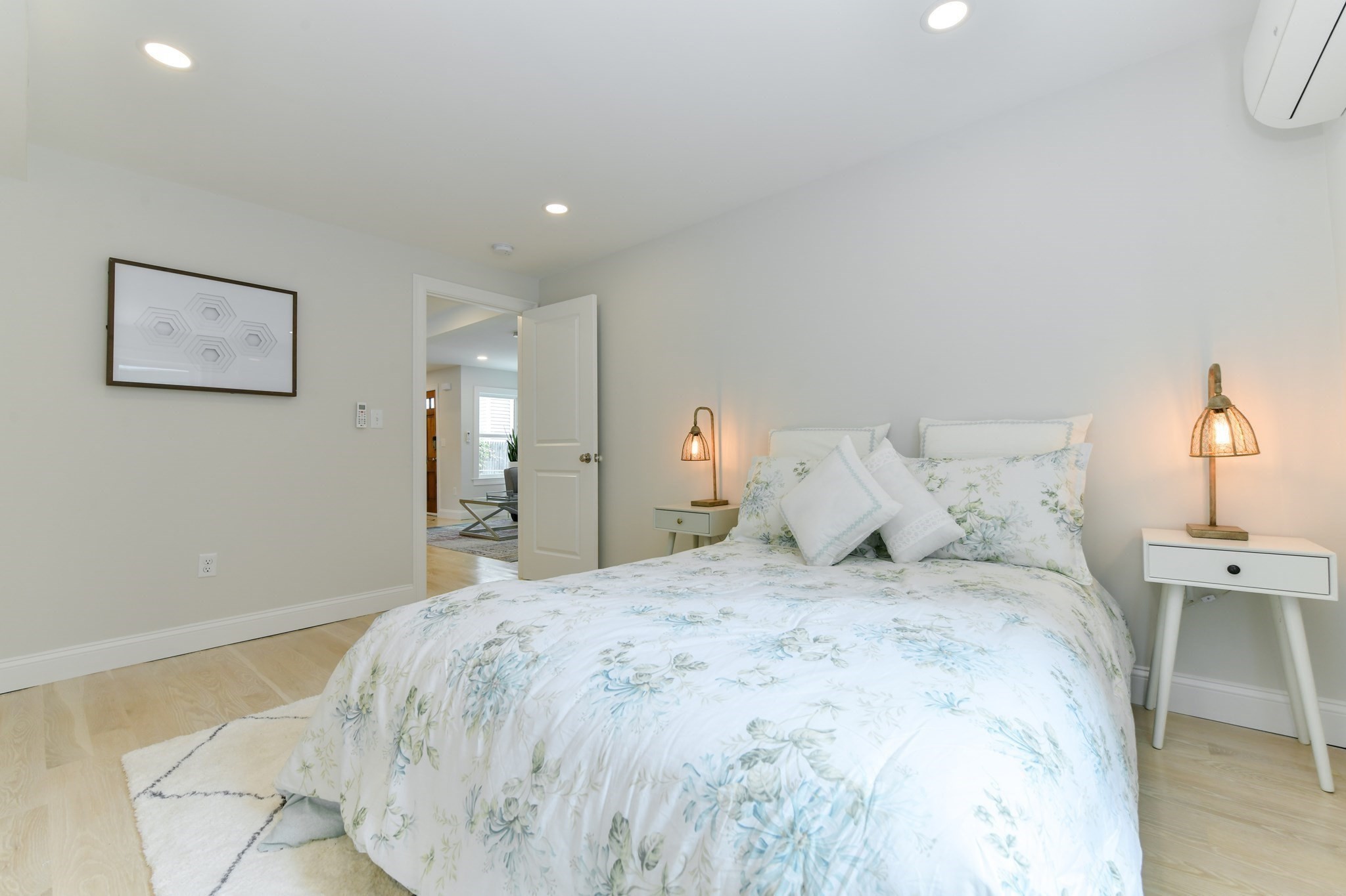 34r Underhill St # 3 Property Photo 15