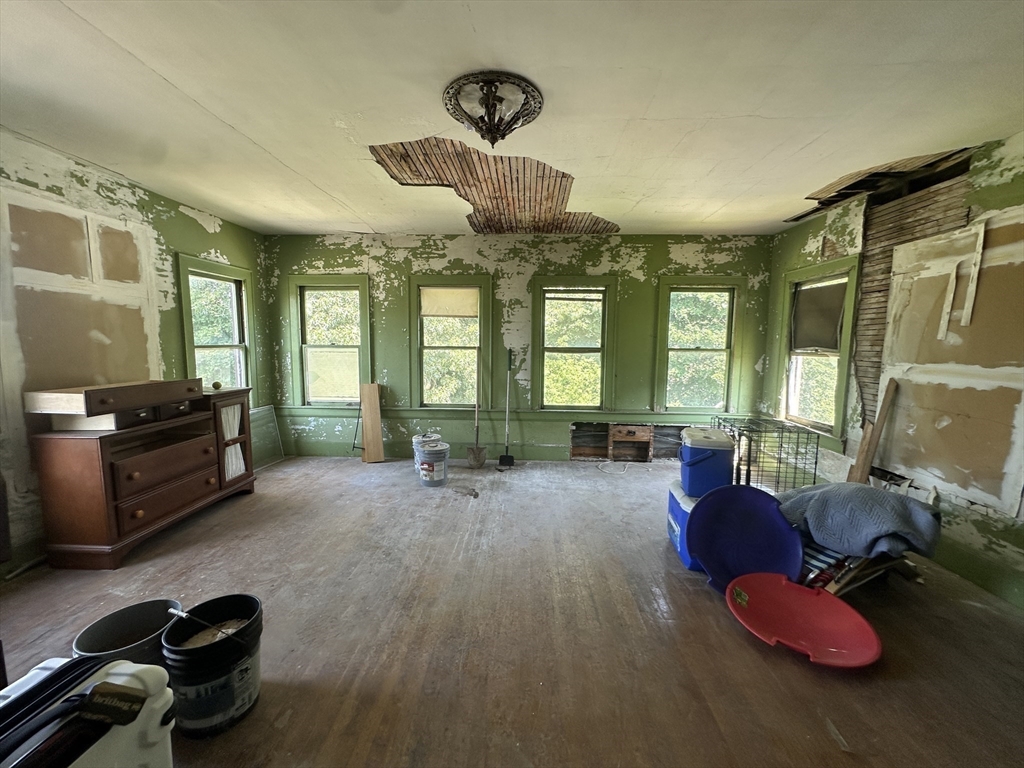 79 Academy Property Photo 26