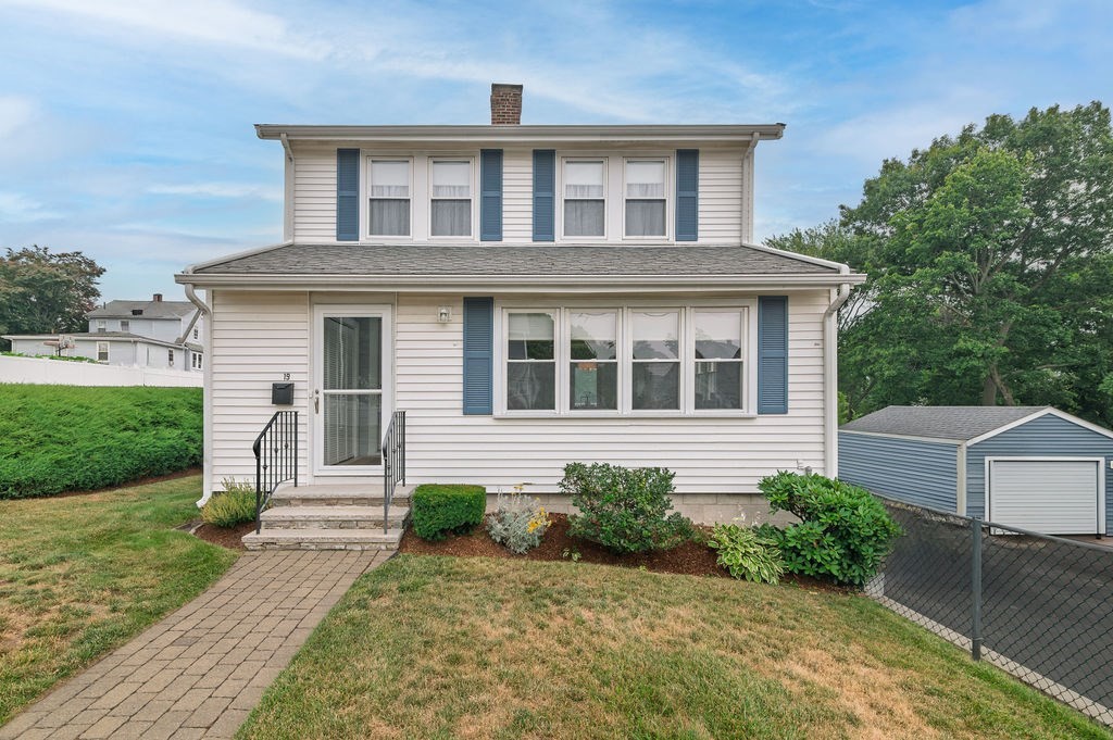 19 Newton Ave Property Photo 1