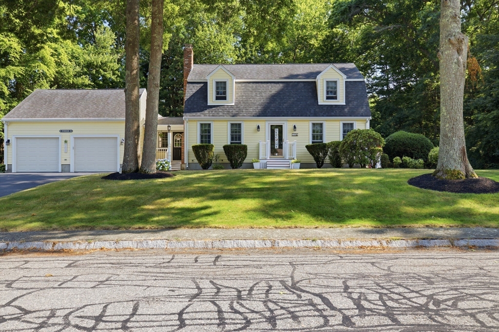 10 Wynnwood Cir Property Photo 1