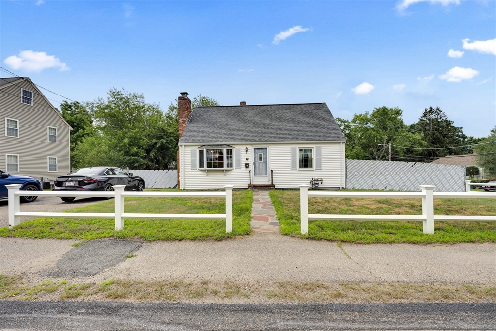 136 Washington St Property Photo 26