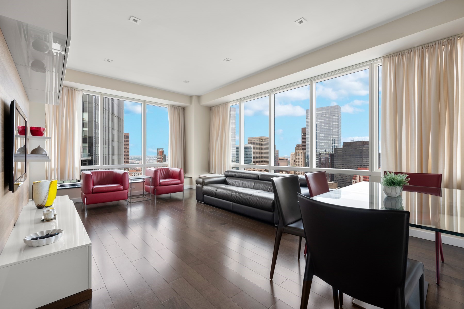 2 Avery St # 35G Property Photo 1