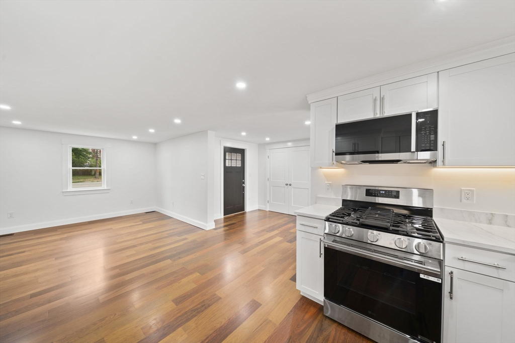 485 Ralph Talbot St Property Photo 8