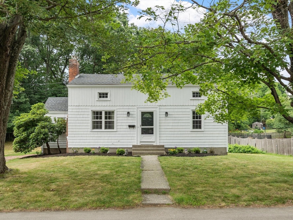 108 Kings Grant Road Property Photo 1