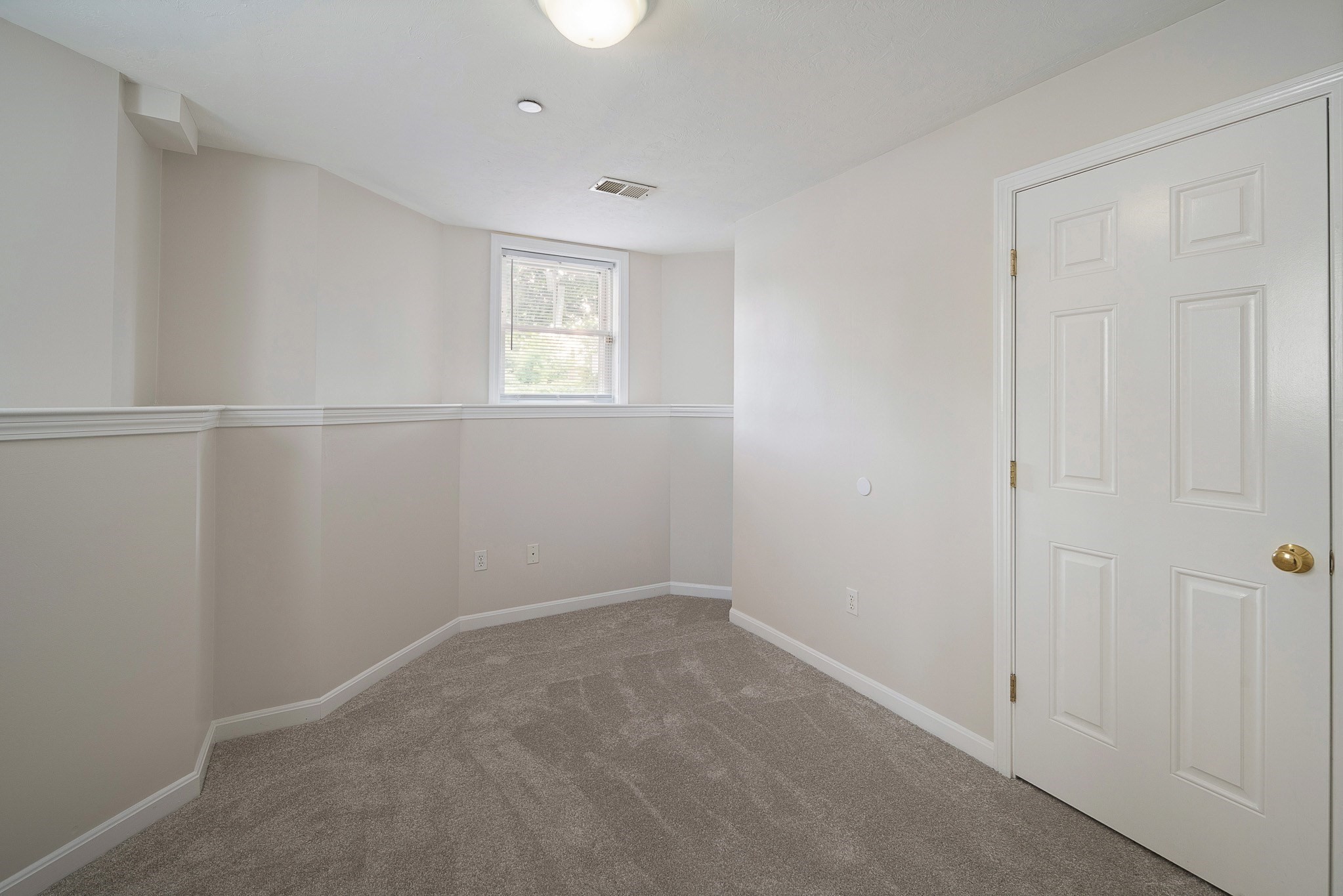 17 Business Ter # 17 Property Photo 17