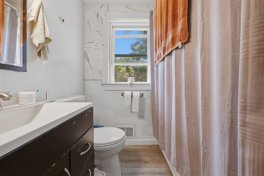 6 Meadowbrook Rd Property Photo 4