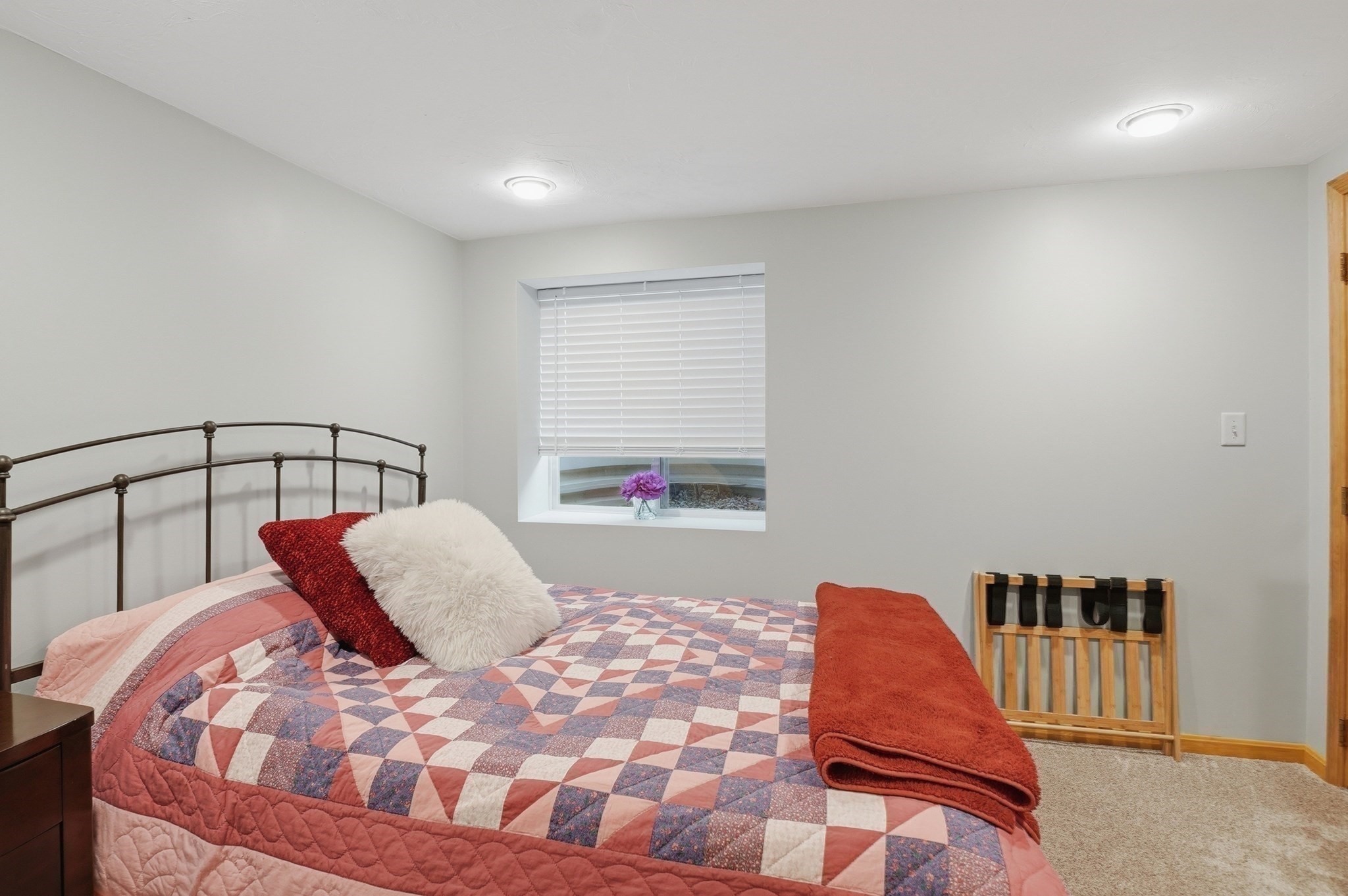 35 Alpine St Property Photo 25
