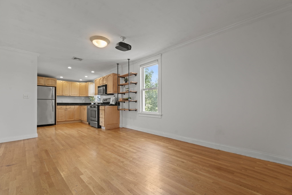 86 Mount Vernon St # 2 Property Photo 12