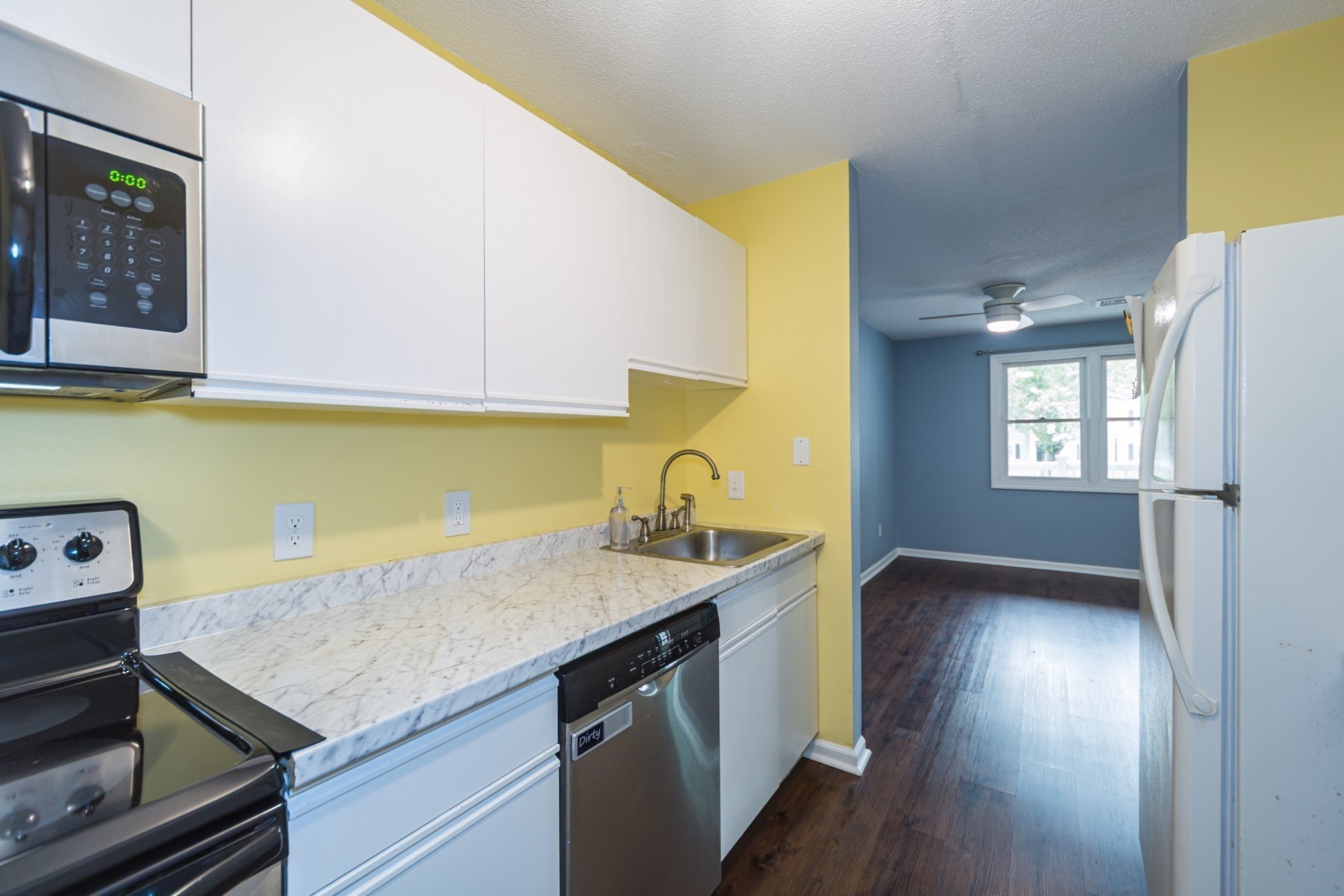 450 Somerset Ave # 705 Property Photo 8