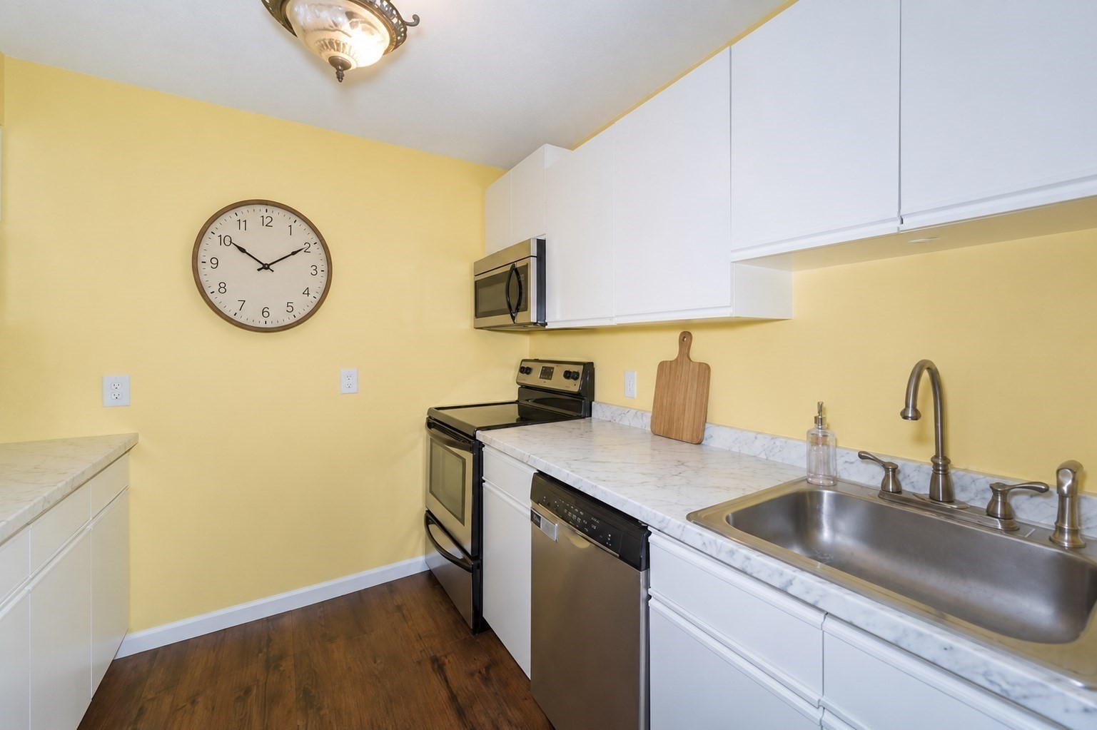450 Somerset Ave # 705 Property Photo 9