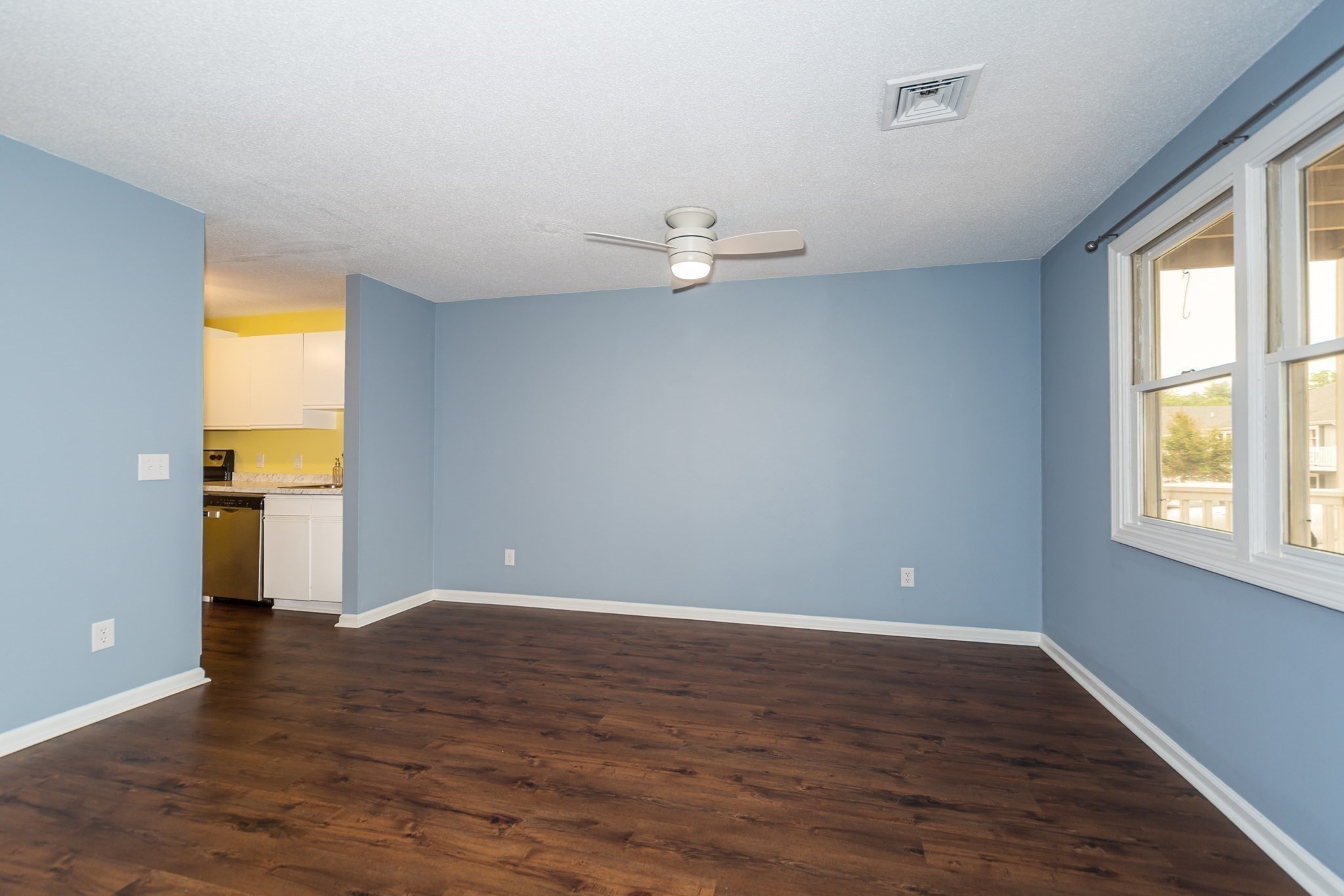 450 Somerset Ave # 705 Property Photo 11