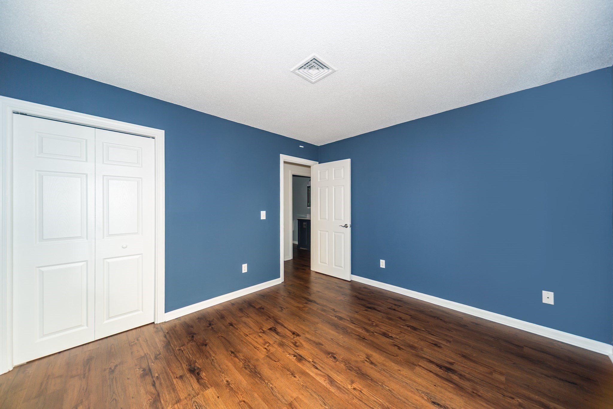 450 Somerset Ave # 705 Property Photo 16