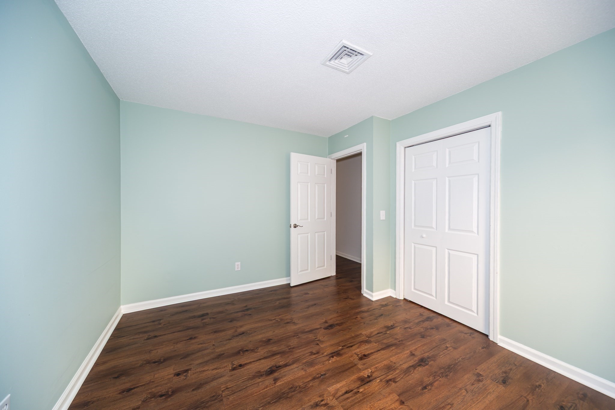 450 Somerset Ave # 705 Property Photo 19