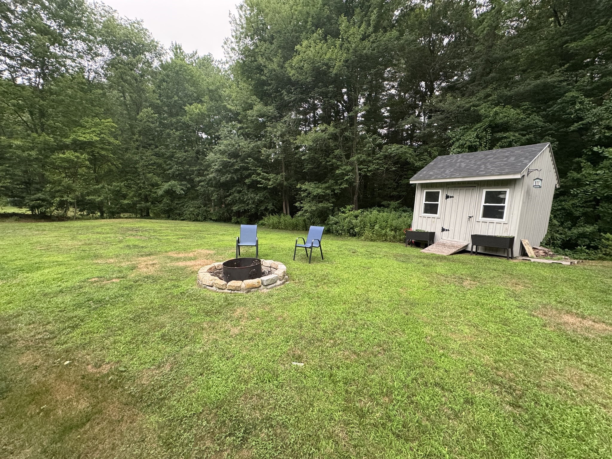 750 King Philip St Property Photo 4