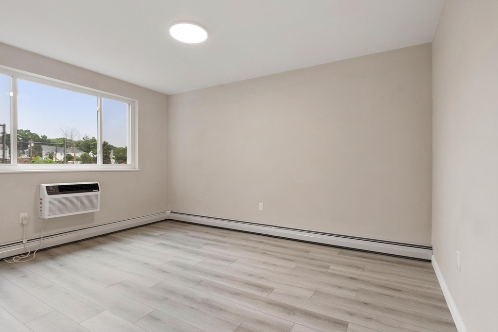 6 Norumbega Terrace # 8 Property Photo 8