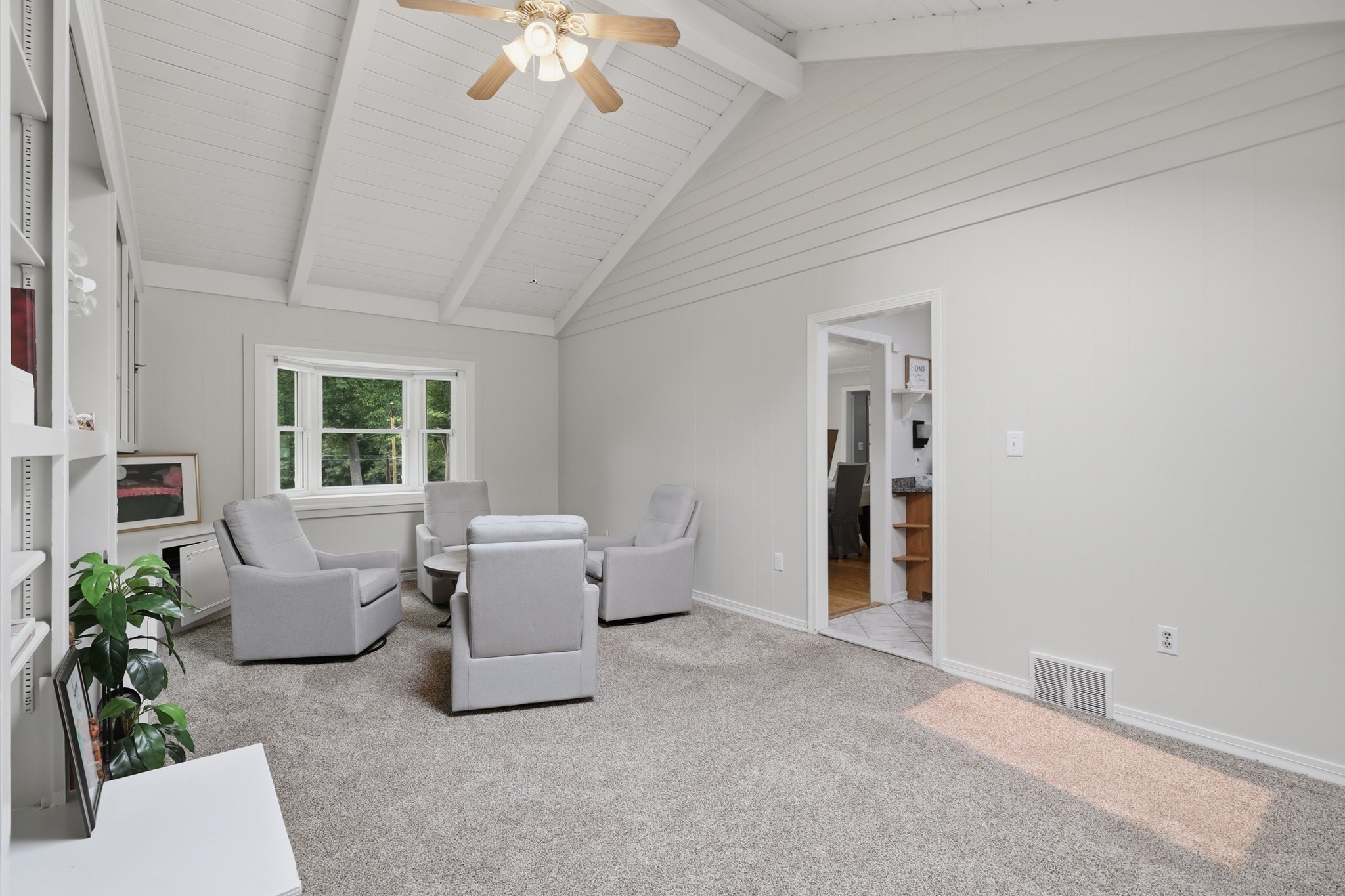 70 Newton Street Property Photo 8