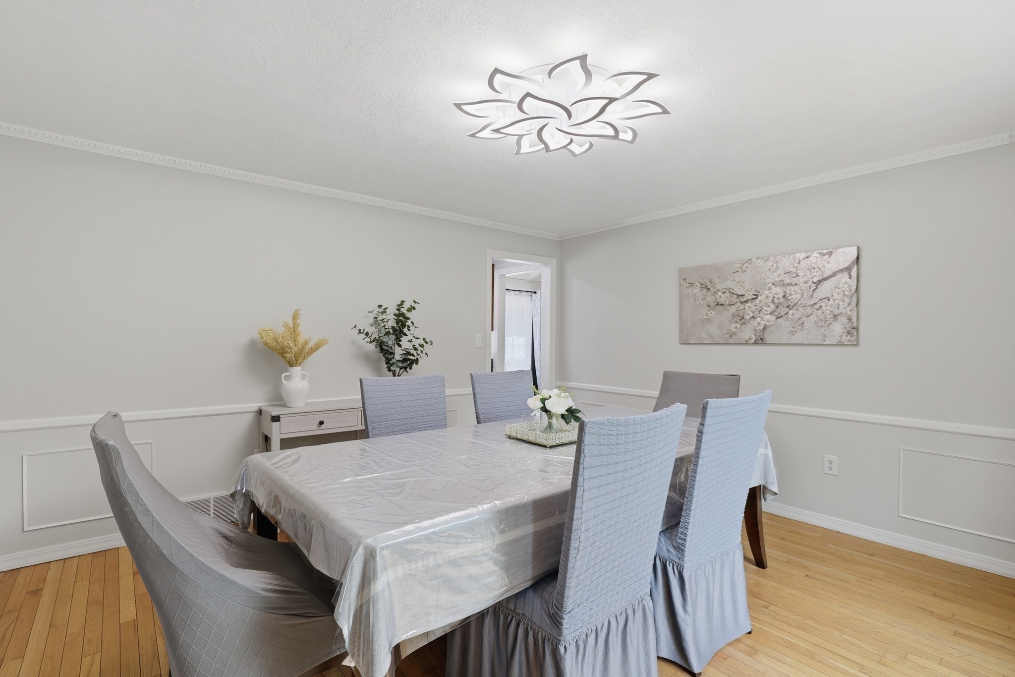 70 Newton Street Property Photo 11